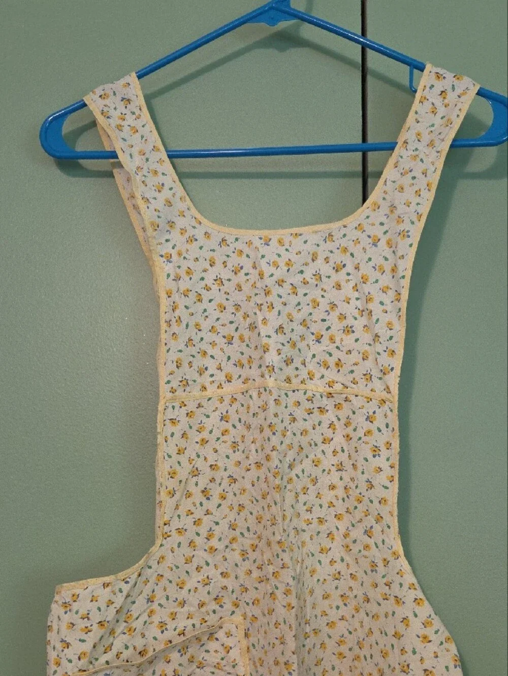Handmade Vintage Floral Apron White and Yellow